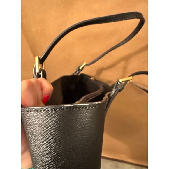 Tory Burch Large Tote - Picture 4 of 7